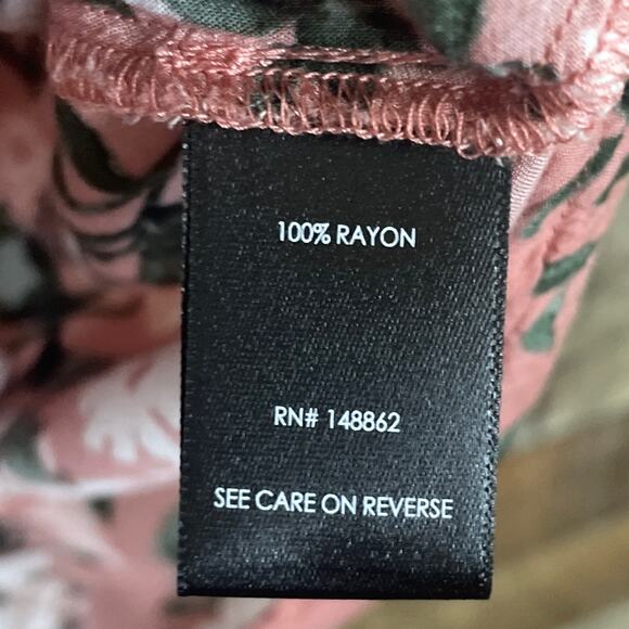 Torrid Harper Challis Button Front Blouse Top Crop Sleeve Pink Floral SZ 1 1X - Picture 6 of 9